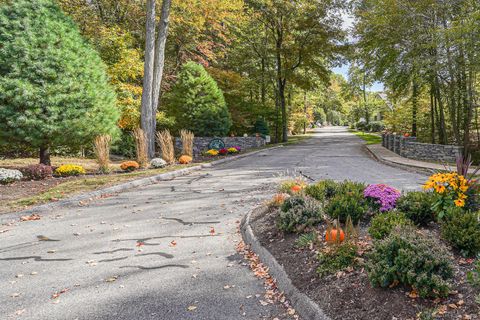 Tiny photo for 5 Carlisle Lane #5, East Lyme, CT 06357 (MLS # 24039187)