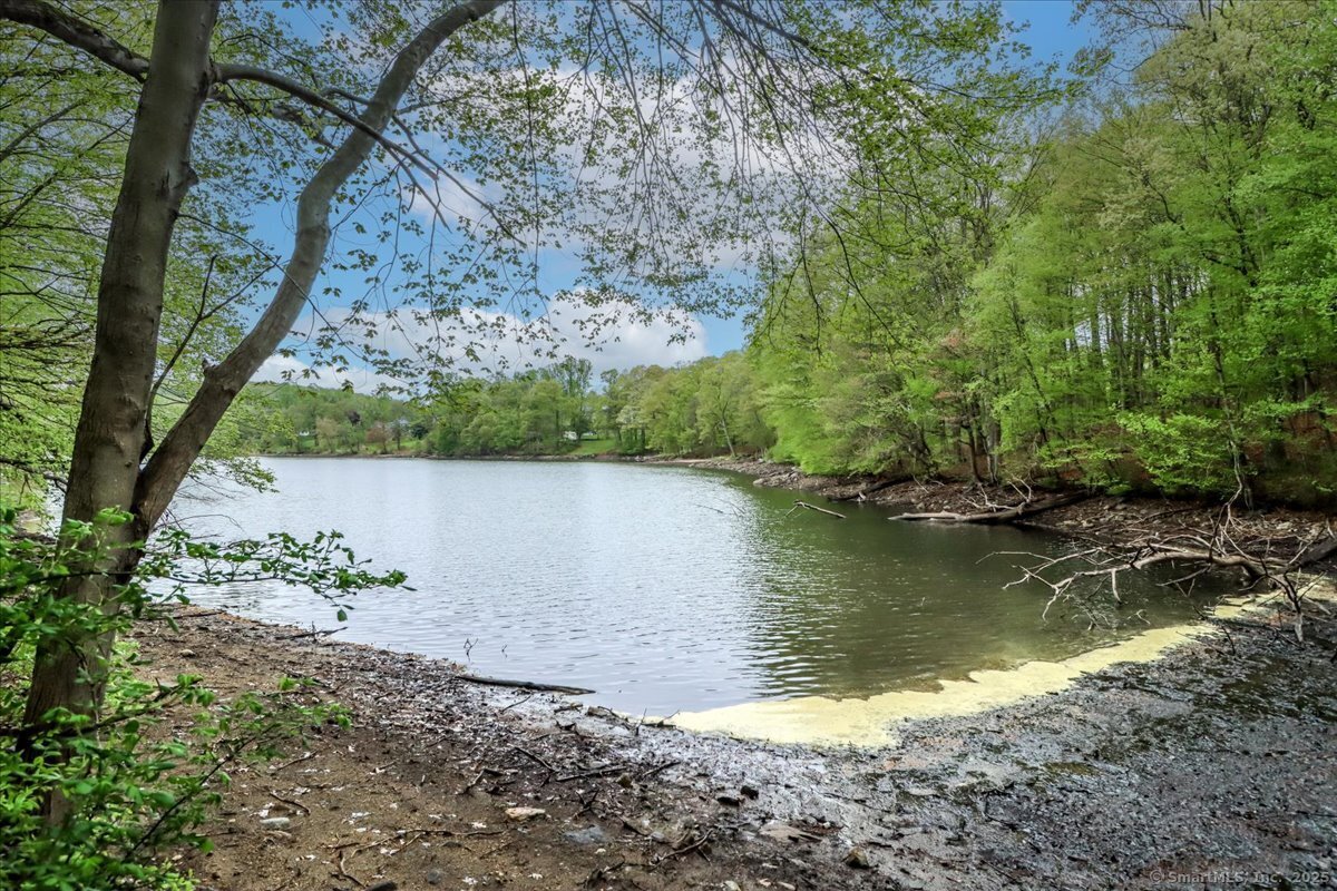 70 Chambers Road, Danbury, Connecticut image 4