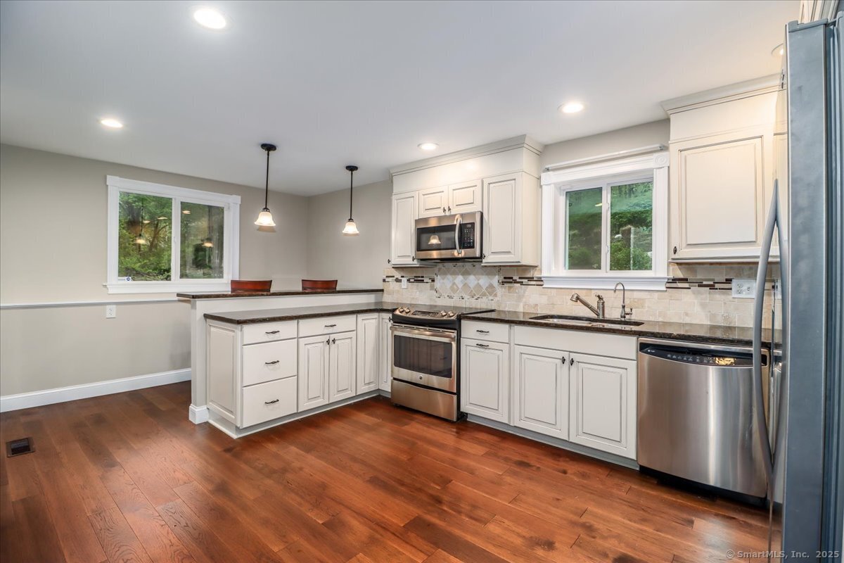 70 Chambers Road, Danbury, Connecticut image 8