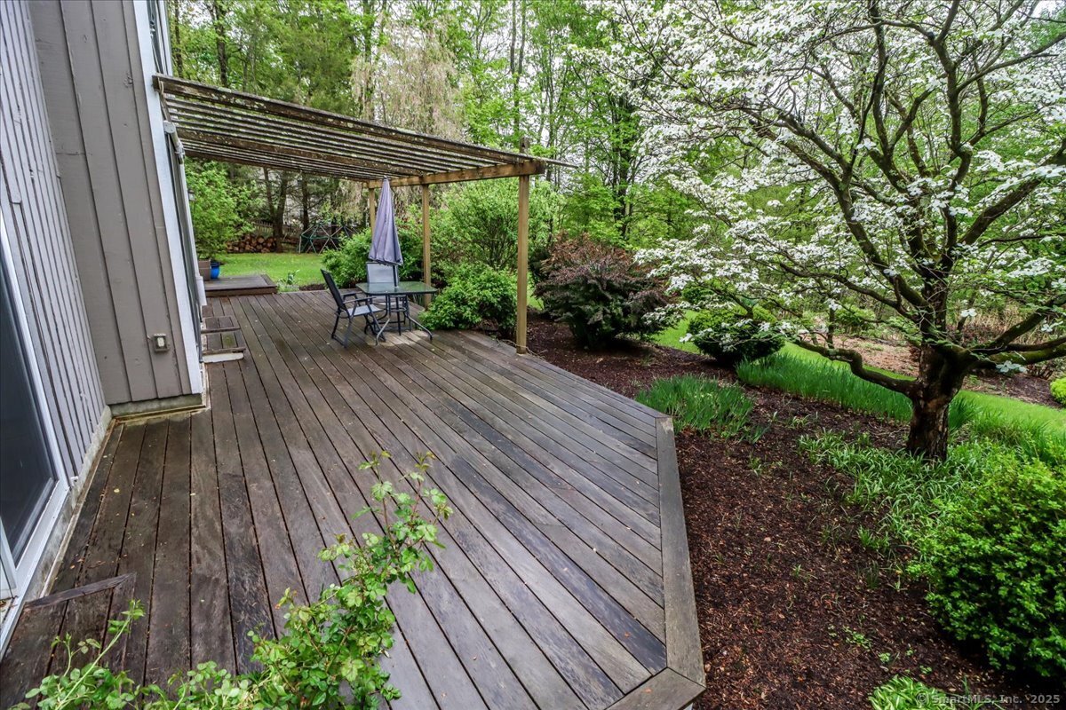 70 Chambers Road, Danbury, Connecticut image 32