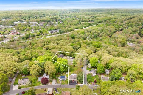 Multifamily For Rent - 26 Sunset Terrace #C10<br/> Middlesex County, Essex, CT 06426