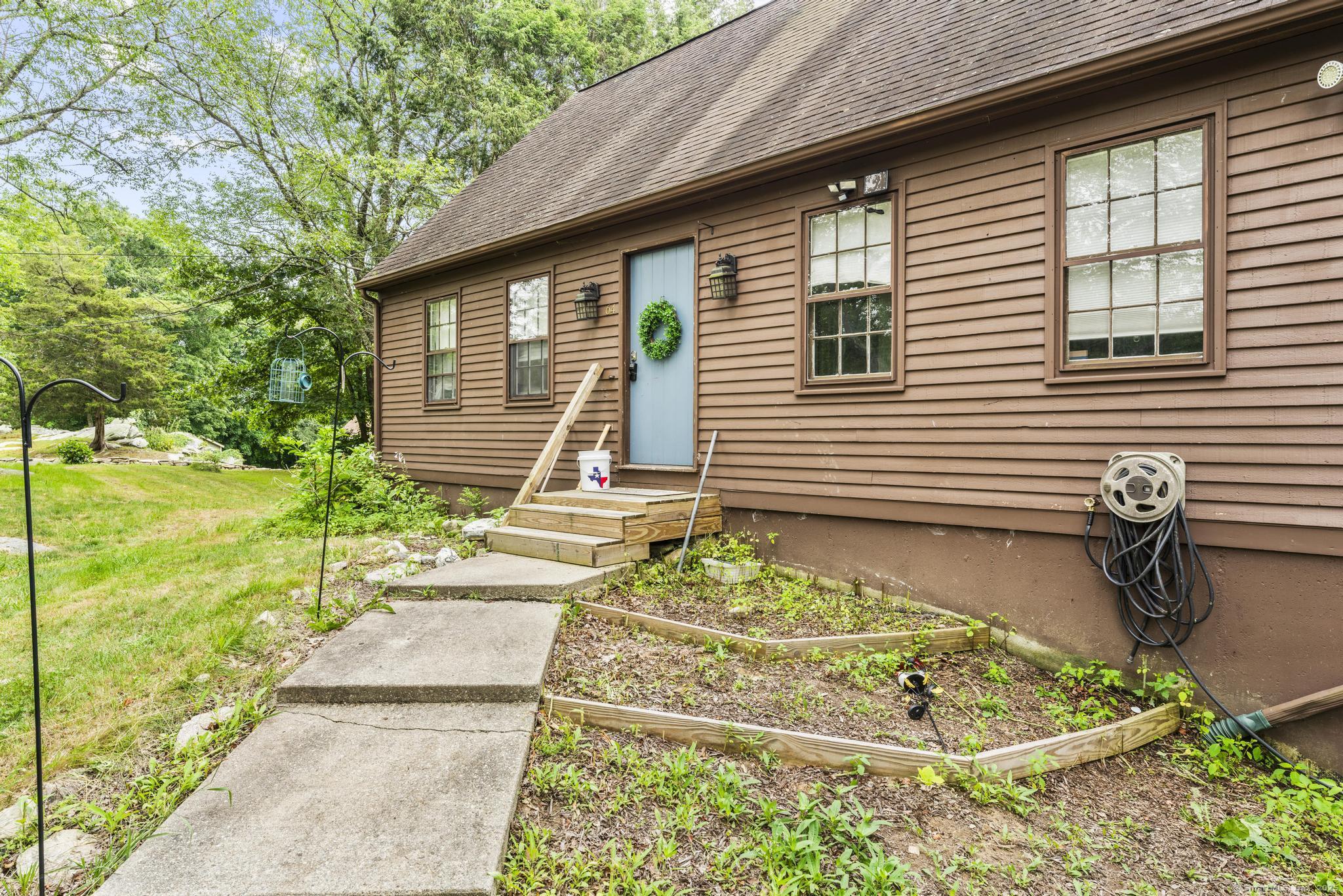 64 Iron Street