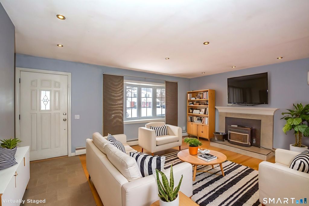 Photo of 80 Brewster Road, Enfield, CT 06082 (MLS # 24147598)