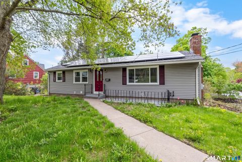 Photo of 110 Greenwood Drive, Manchester, CT 06042 (MLS # 24182679)