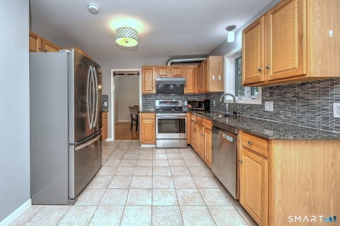 Tiny photo for 6 Fox Run Road, Farmington, CT 06085 (MLS # 24202292)