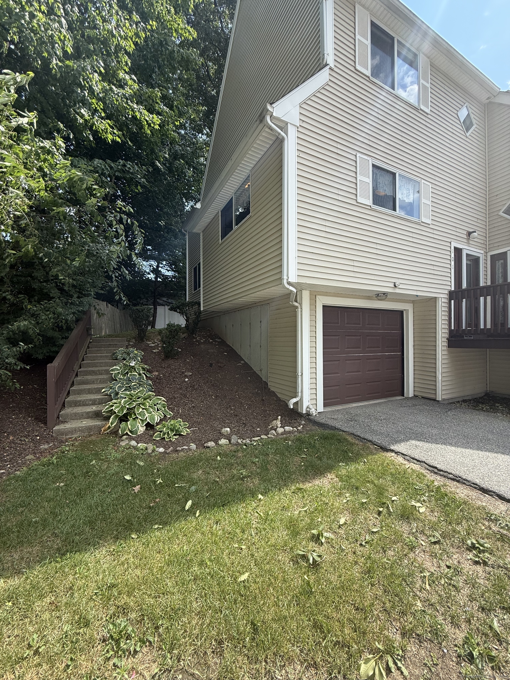 61 Perry Street 101
