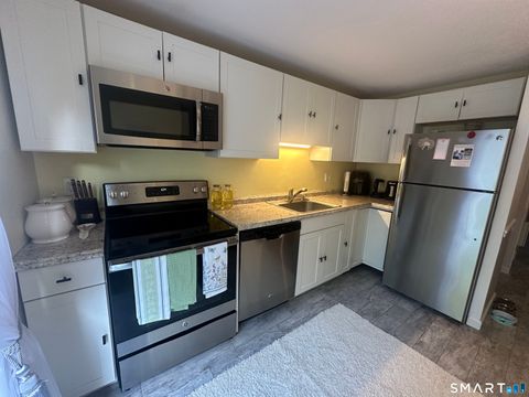 Condo For Sale - 23 Seymour Road #3B<br/> East Granby, CT 06026