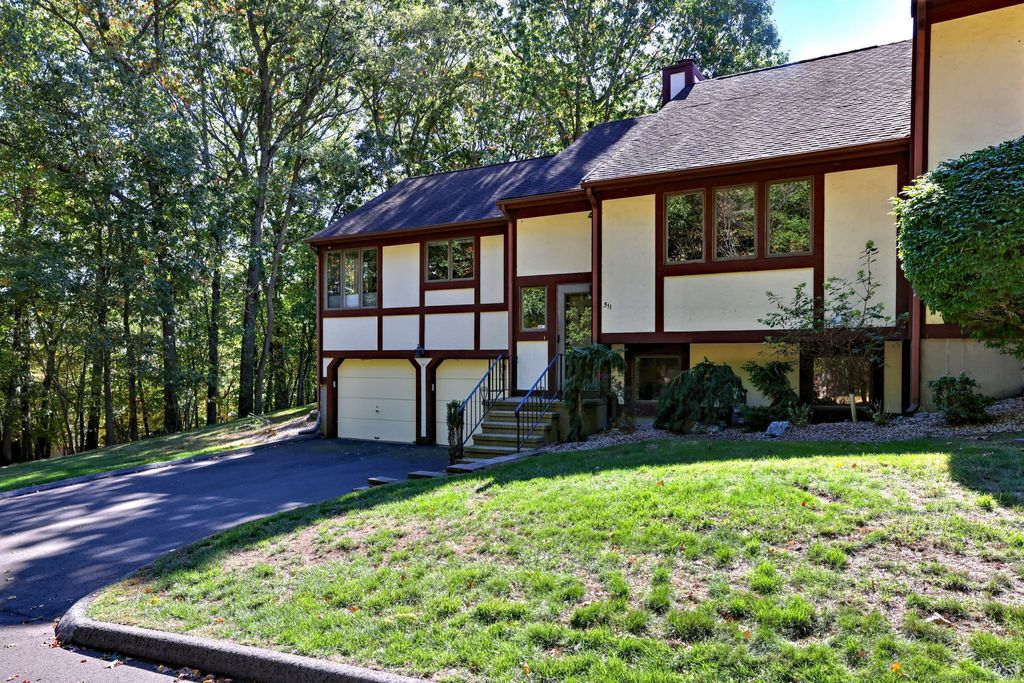 Photo of 690 Forest Road #511, West Haven, CT 06516 (MLS # 24130700)