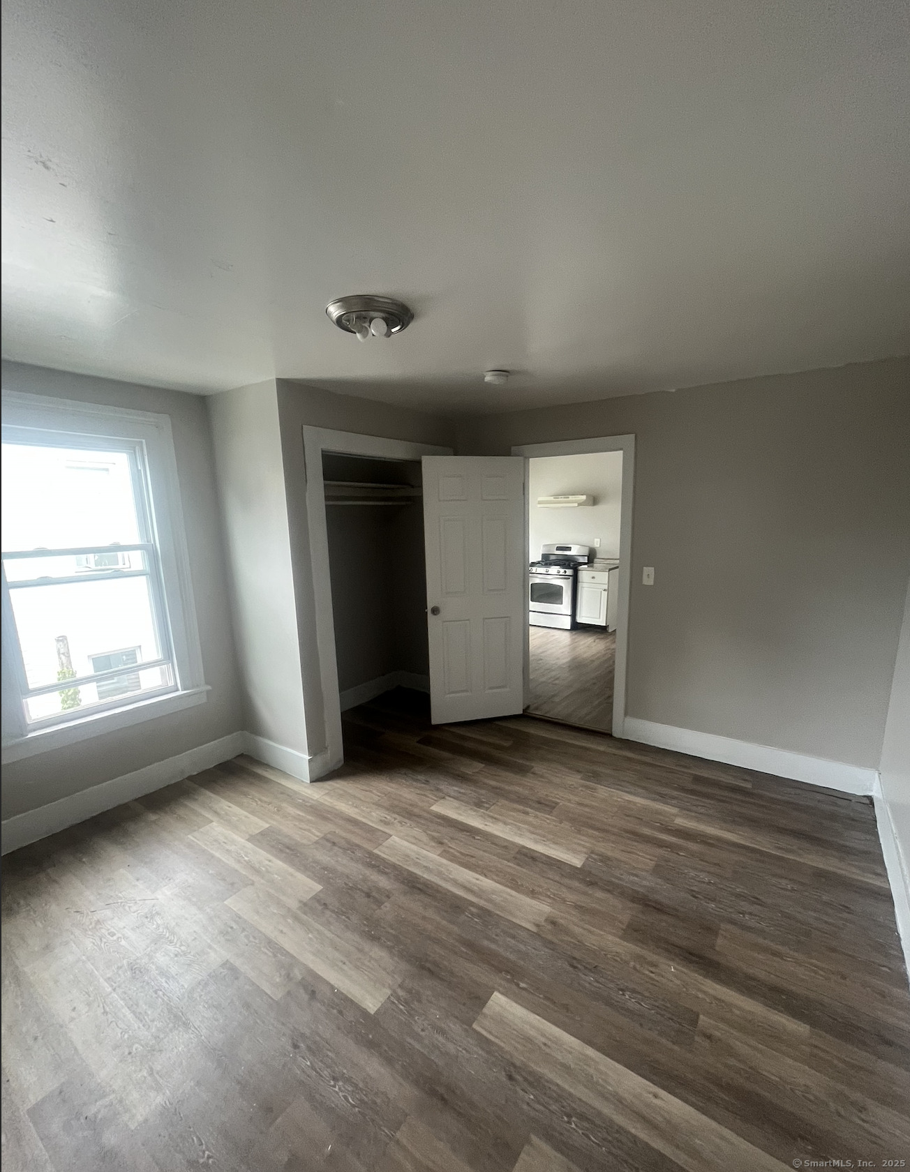 Rental Property at Park Street 2nd Floor, Bridgeport, Connecticut - Bedrooms: 5 
Bathrooms: 1 
Rooms: 7  - $3,200 MO.