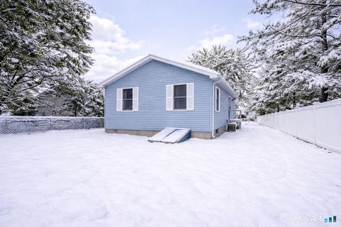 Tiny photo for 24 Pearl Street, Glastonbury, CT 06033 (MLS # 24151464)