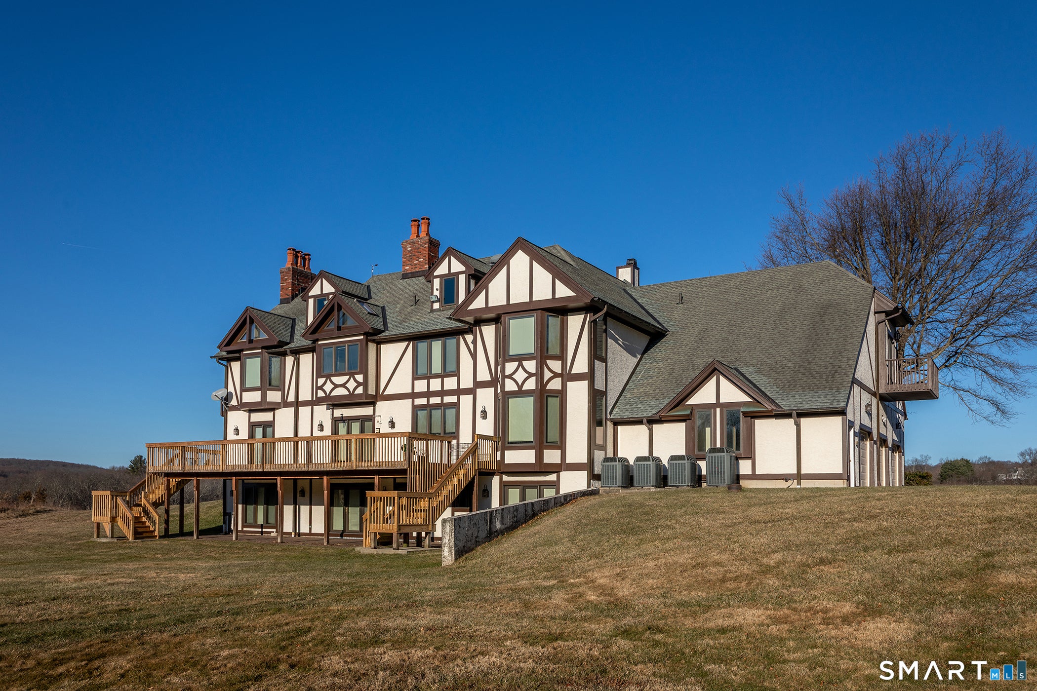 233 Southbury Road