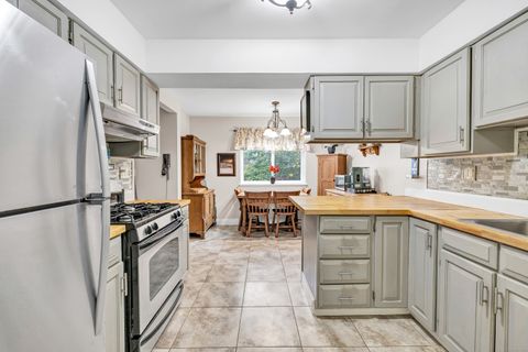 Tiny photo for 132 Country Place #132, Shelton, CT 06484 (MLS # 24136707)