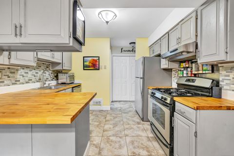 Tiny photo for 132 Country Place #132, Shelton, CT 06484 (MLS # 24136707)