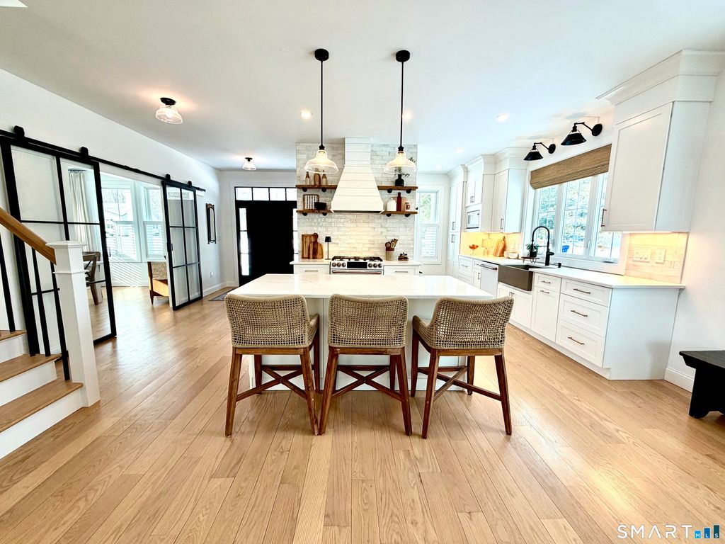 Photo of 24 Church Street, Old Saybrook, CT 06475 (MLS # 24155662)