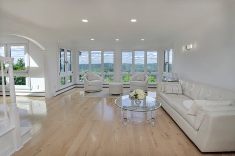 Tiny photo for 10 Hillcrest Court, Ridgefield, CT 06877 (MLS # 24114294)