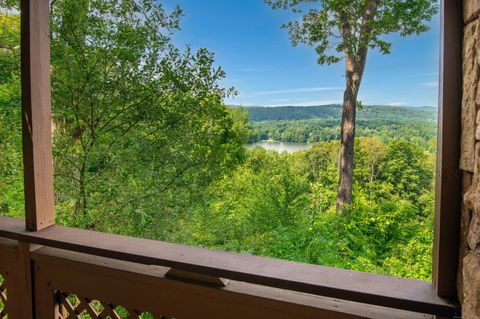 Tiny photo for 10 Hillcrest Court, Ridgefield, CT 06877 (MLS # 24114294)