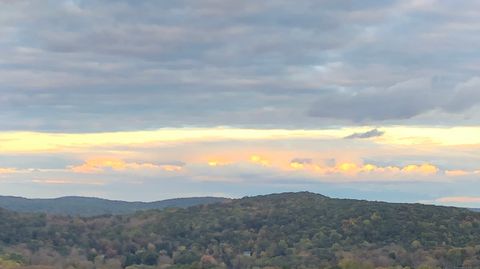 Tiny photo for 10 Hillcrest Court, Ridgefield, CT 06877 (MLS # 24114294)