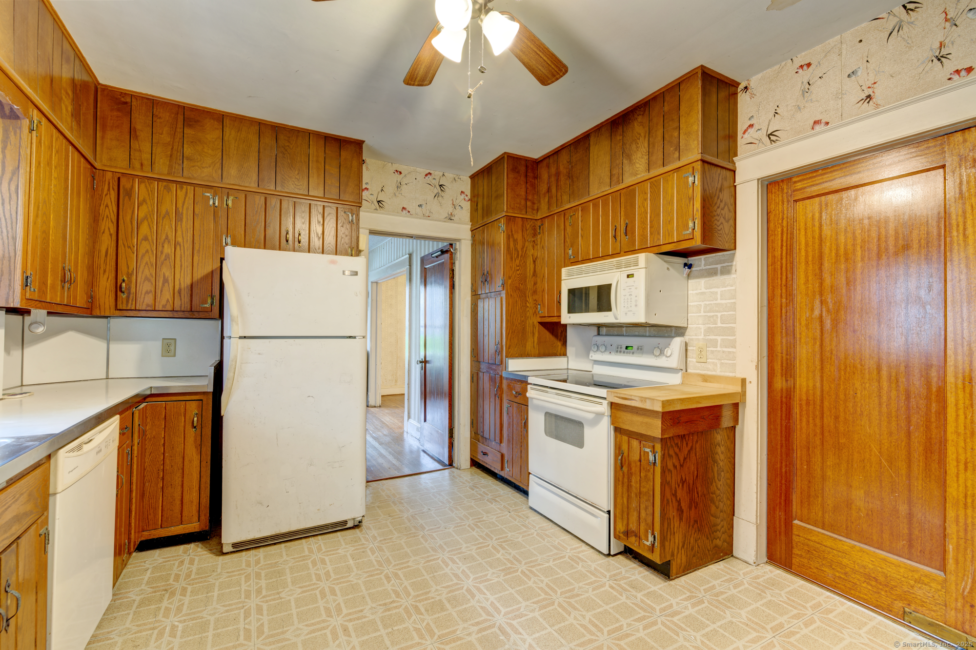 45 Perkins Avenue, Norwich, Connecticut image 16