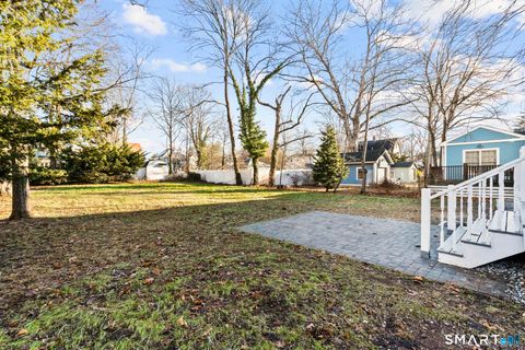 Tiny photo for 21 Richmond Avenue, New Haven, CT 06515 (MLS # 24146069)