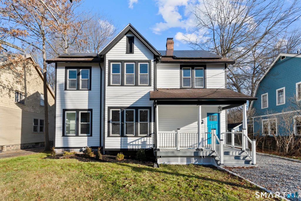 Photo of 21 Richmond Avenue, New Haven, CT 06515 (MLS # 24146069)