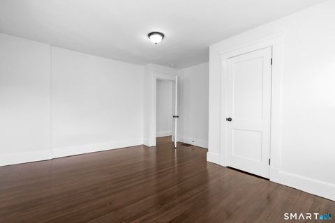 Tiny photo for 21 Richmond Avenue, New Haven, CT 06515 (MLS # 24146069)