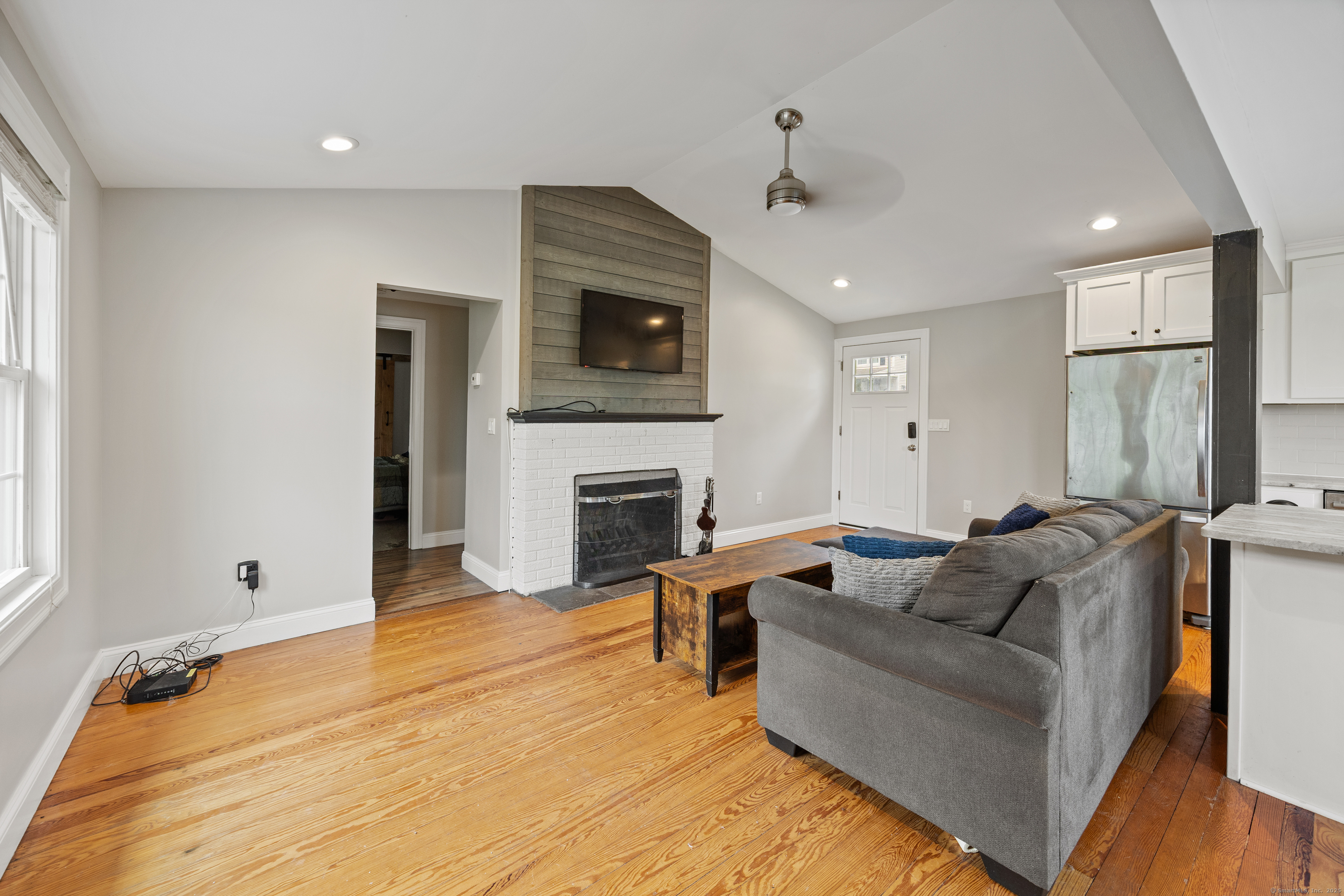 87 Lake Shore Drive