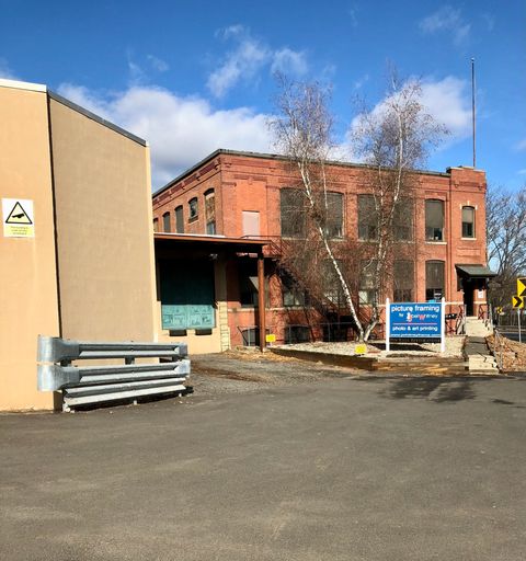 Photo of 17 N Washington Street, Plainville, CT 06062 (MLS # 24124639)