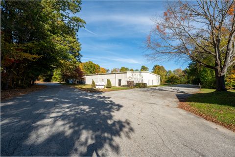 Photo of 24 Doring Drive, Killingly, CT 06239 (MLS # 24132645)