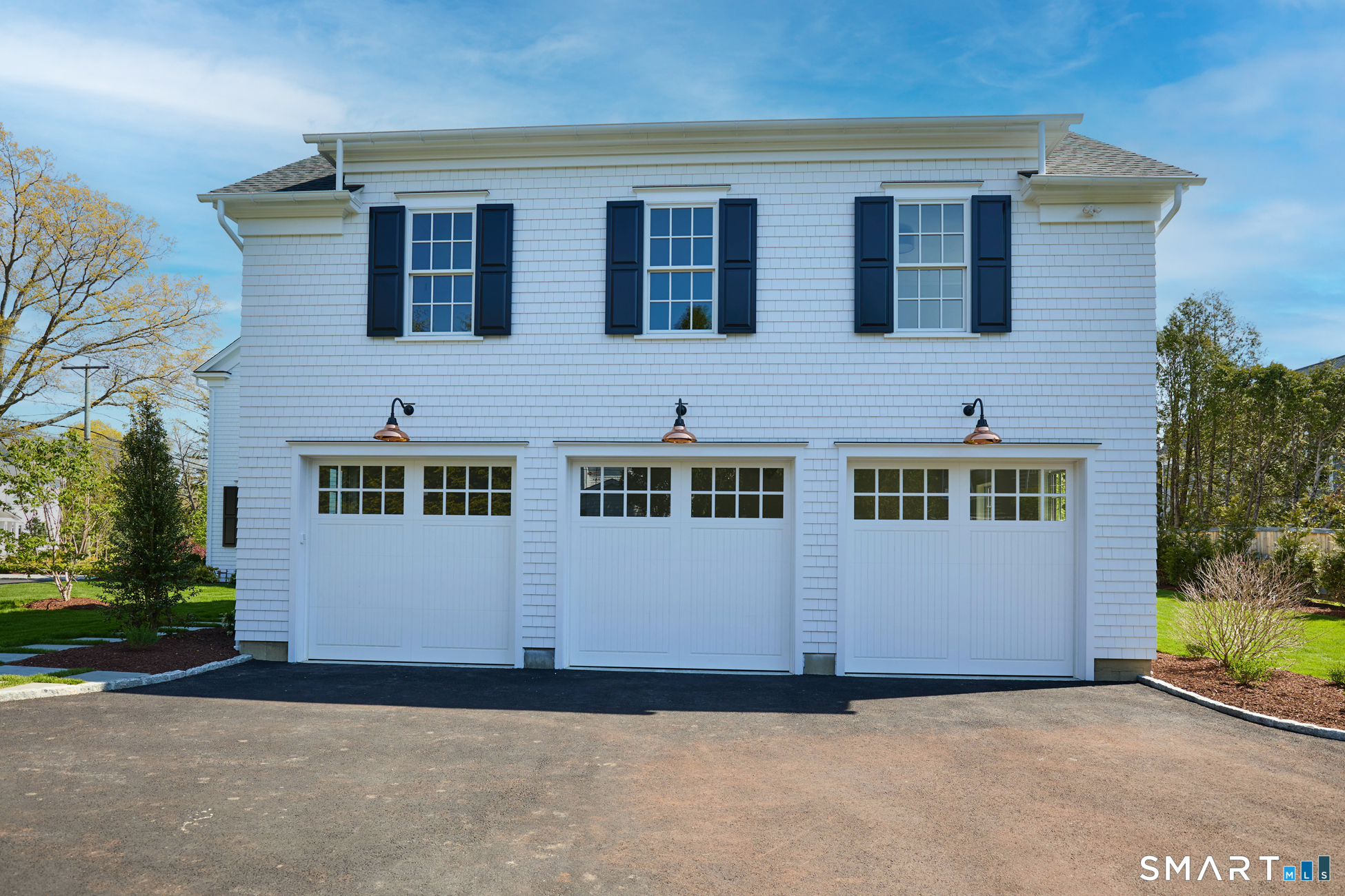 36 Maple Avenue South