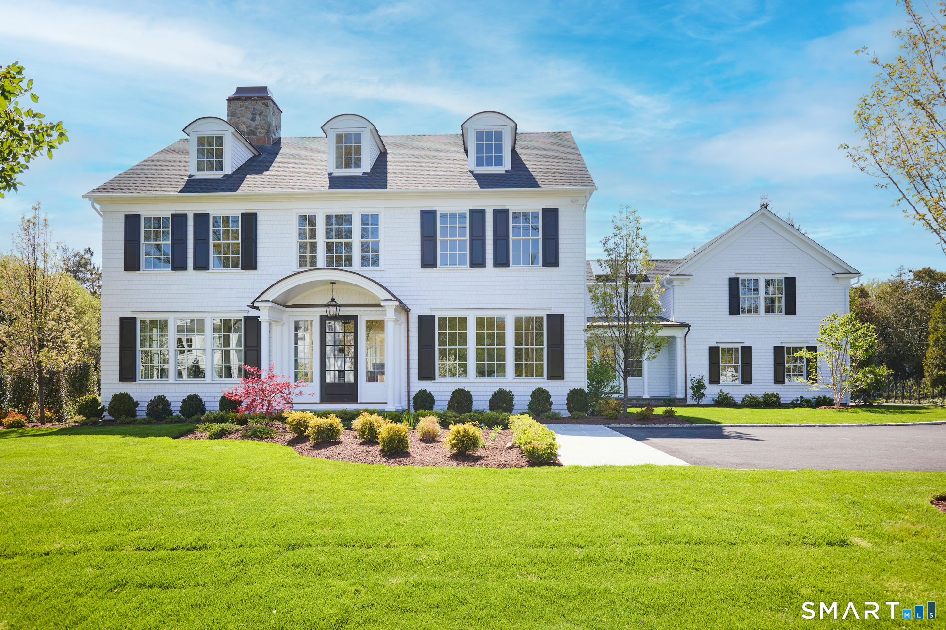 36 Maple Avenue South