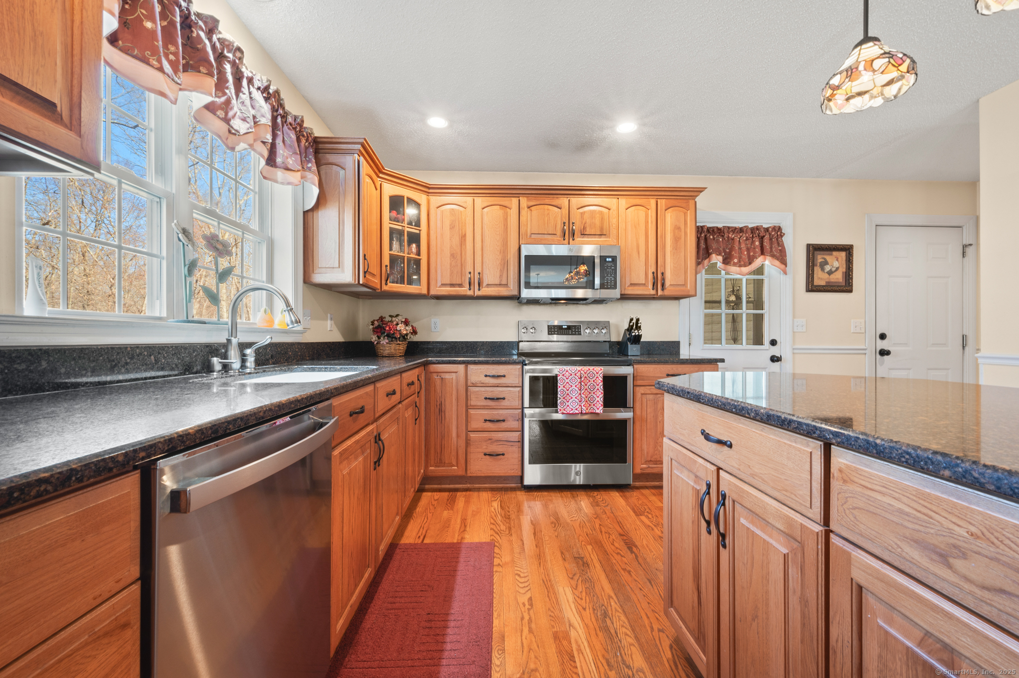28 Esther Lane, Colchester, Connecticut image 7