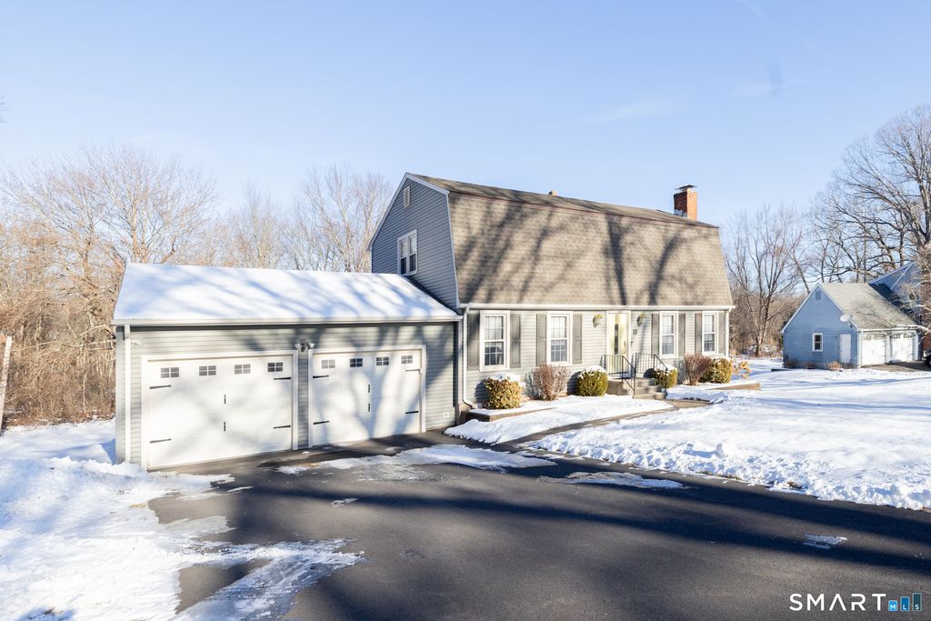 Photo of 40 November Lane, Southington, CT 06479 (MLS # 24150378)