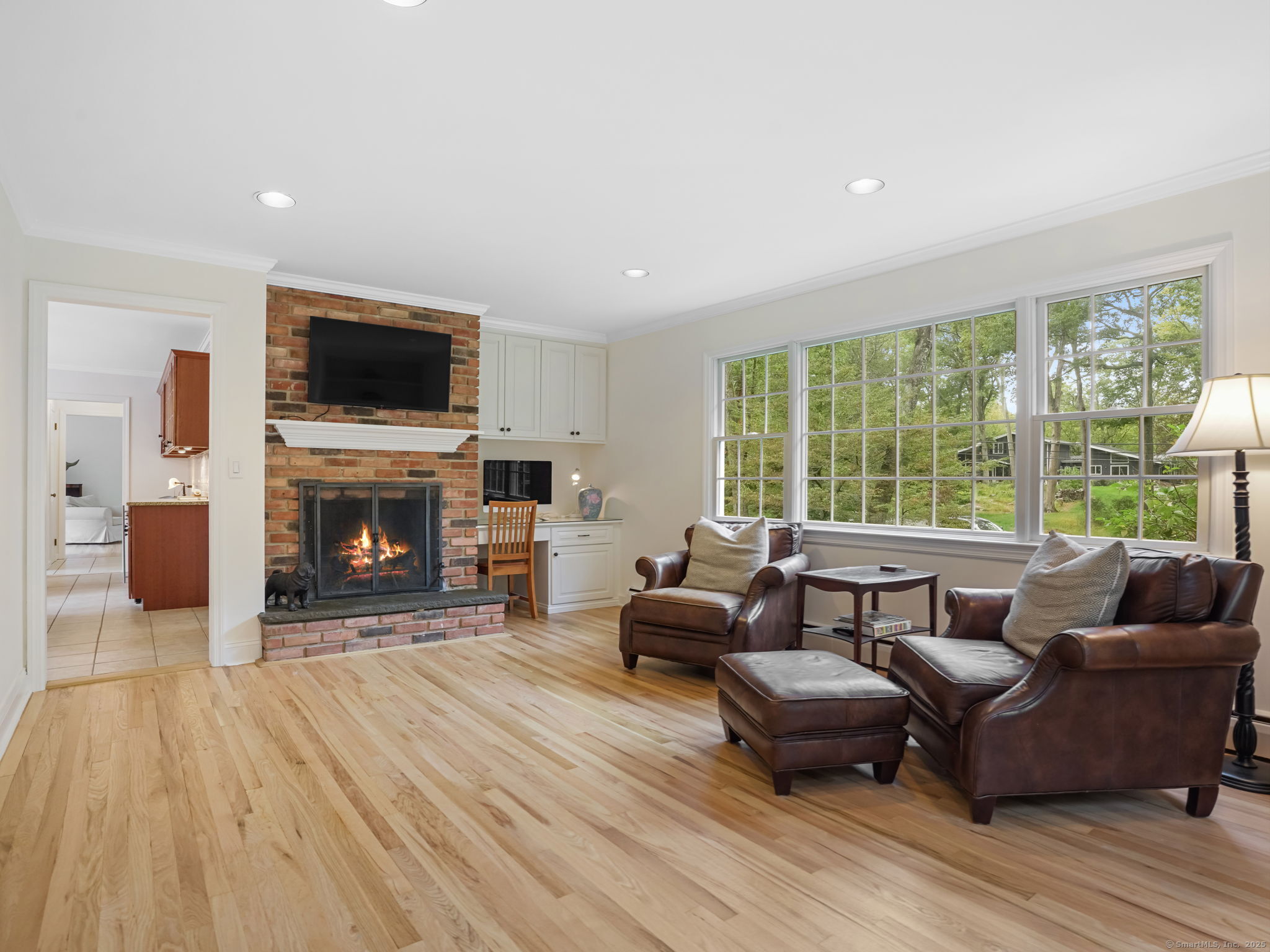 Weston, Connecticut 06883, United States, 4 Bedrooms Bedrooms, ,3 BathroomsBathrooms,Residential,Active,214465