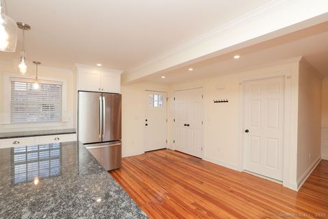 Tiny photo for 792 Farmington Avenue #APT 106, Farmington, CT 06032 (MLS # 24140735)