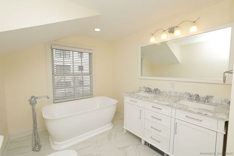 Tiny photo for 792 Farmington Avenue #APT 106, Farmington, CT 06032 (MLS # 24140735)