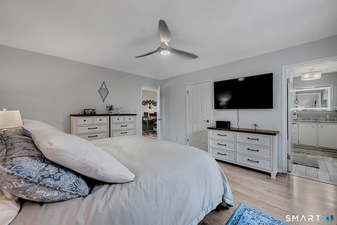 Tiny photo for 4 Strathmore Lane #4, Avon, CT 06001 (MLS # 24147446)