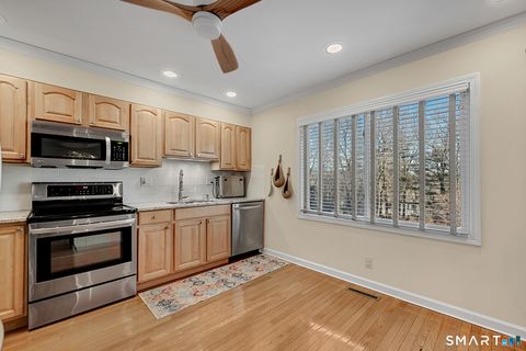 Tiny photo for 4 Strathmore Lane #4, Avon, CT 06001 (MLS # 24147446)