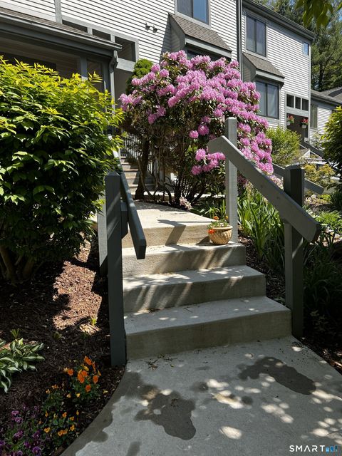 Tiny photo for 4 Strathmore Lane #4, Avon, CT 06001 (MLS # 24147446)