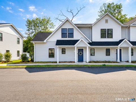 Condo For Sale - 138 Boston Post Road #7<br/> East Lyme, CT 06333