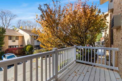 Tiny photo for 180 Glenbrook Road #APT 35, Stamford, CT 06902 (MLS # 24144514)