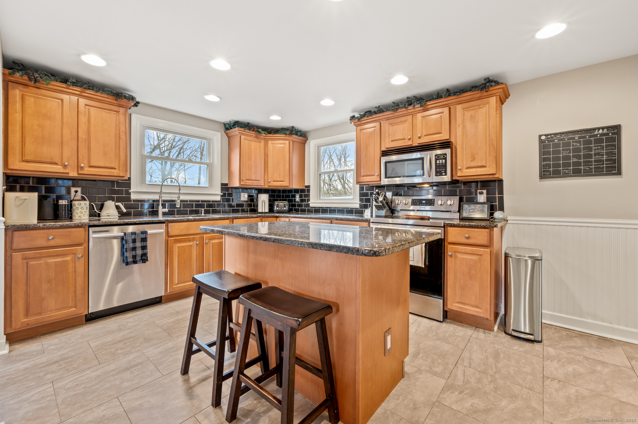 28 S End Road, Southington, Connecticut image 3