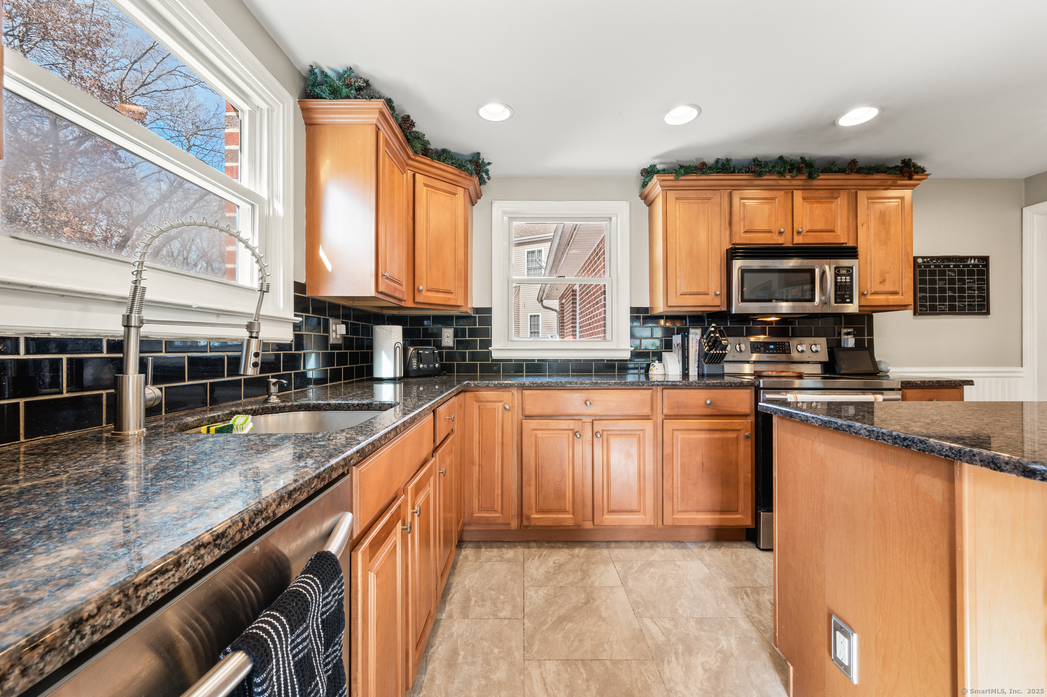 28 S End Road, Southington, Connecticut image 6