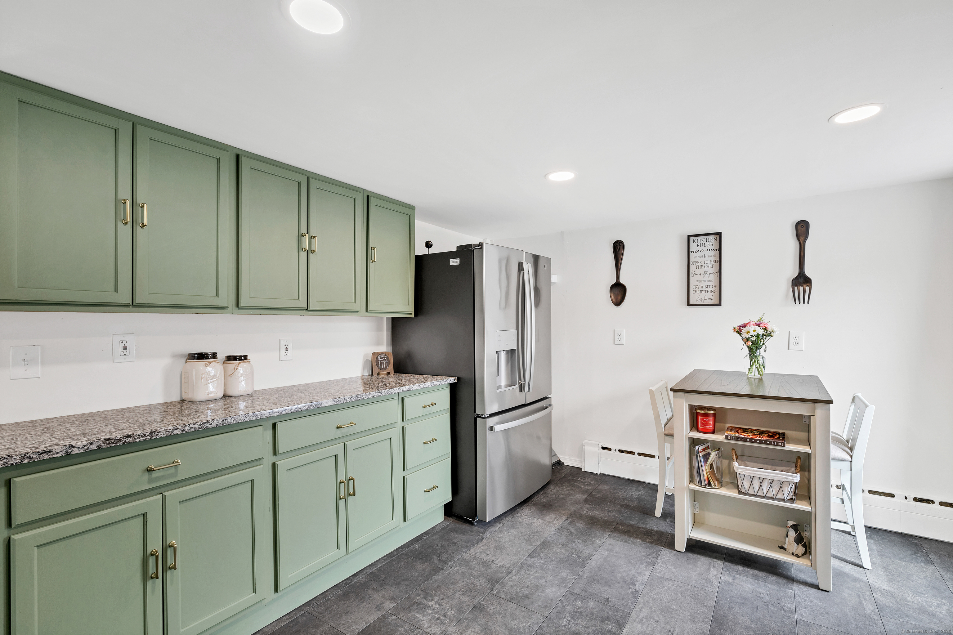 34 Downer Street, Stonington, Connecticut image 6