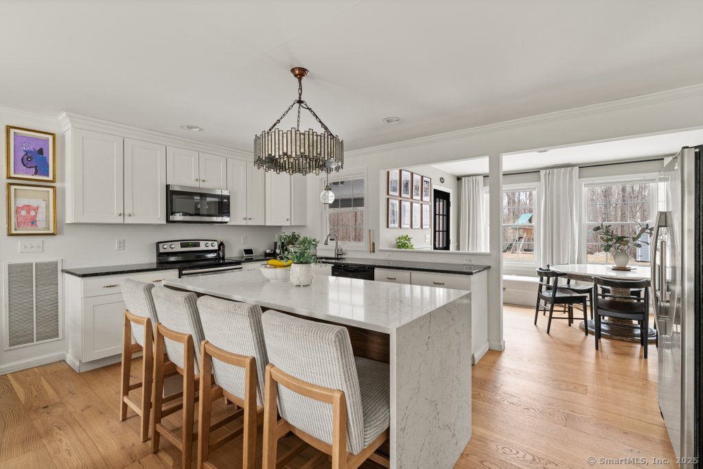 9 Arrowhead Lane, Newtown, Connecticut image 14