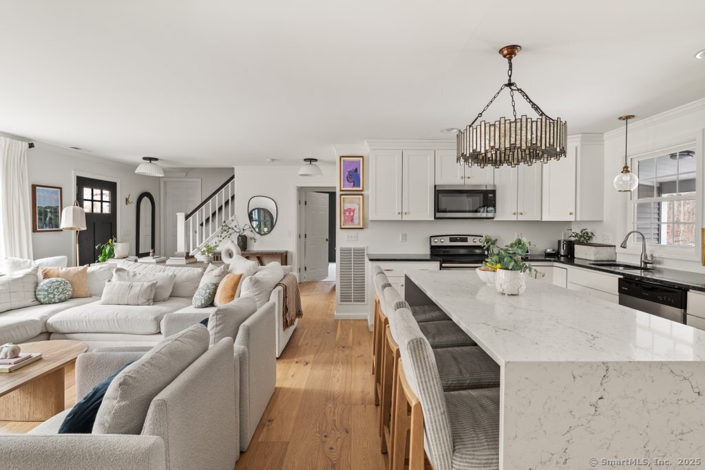 9 Arrowhead Lane, Newtown, Connecticut image 19