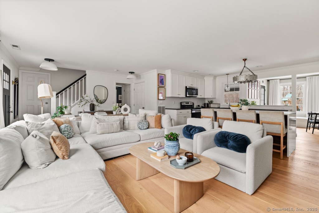 9 Arrowhead Lane, Newtown, Connecticut image 13