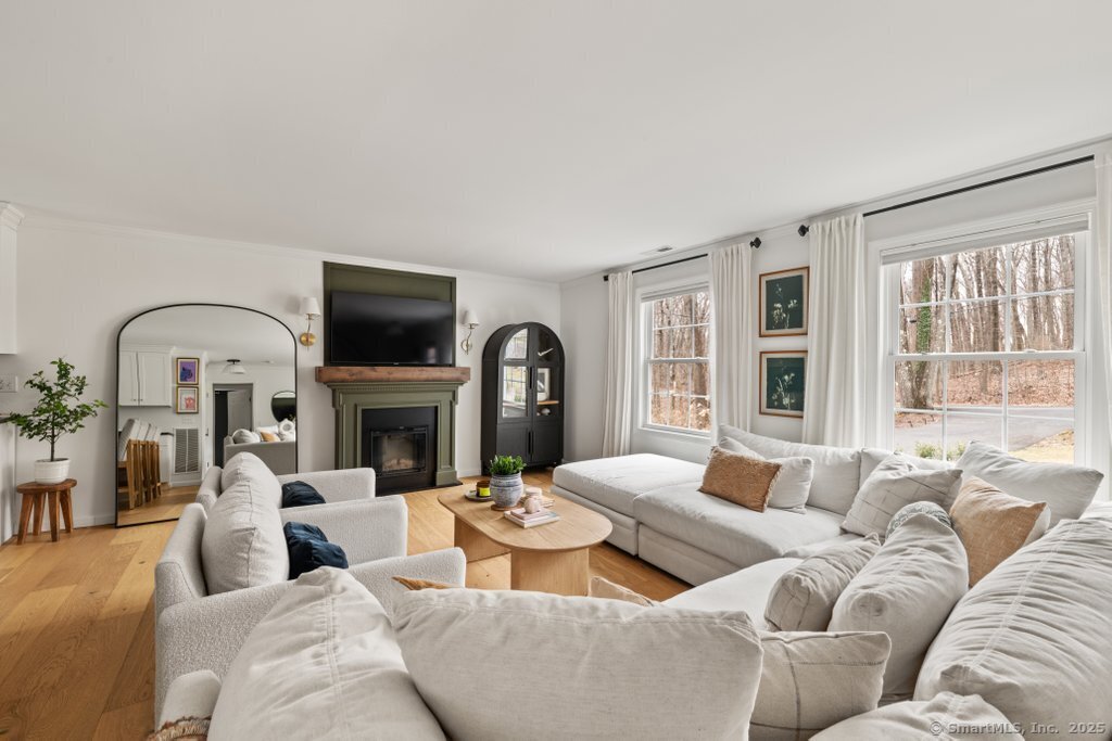 9 Arrowhead Lane, Newtown, Connecticut image 9