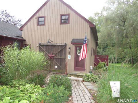 Photo of East Hampton, CT 06424 (MLS # 24147074)