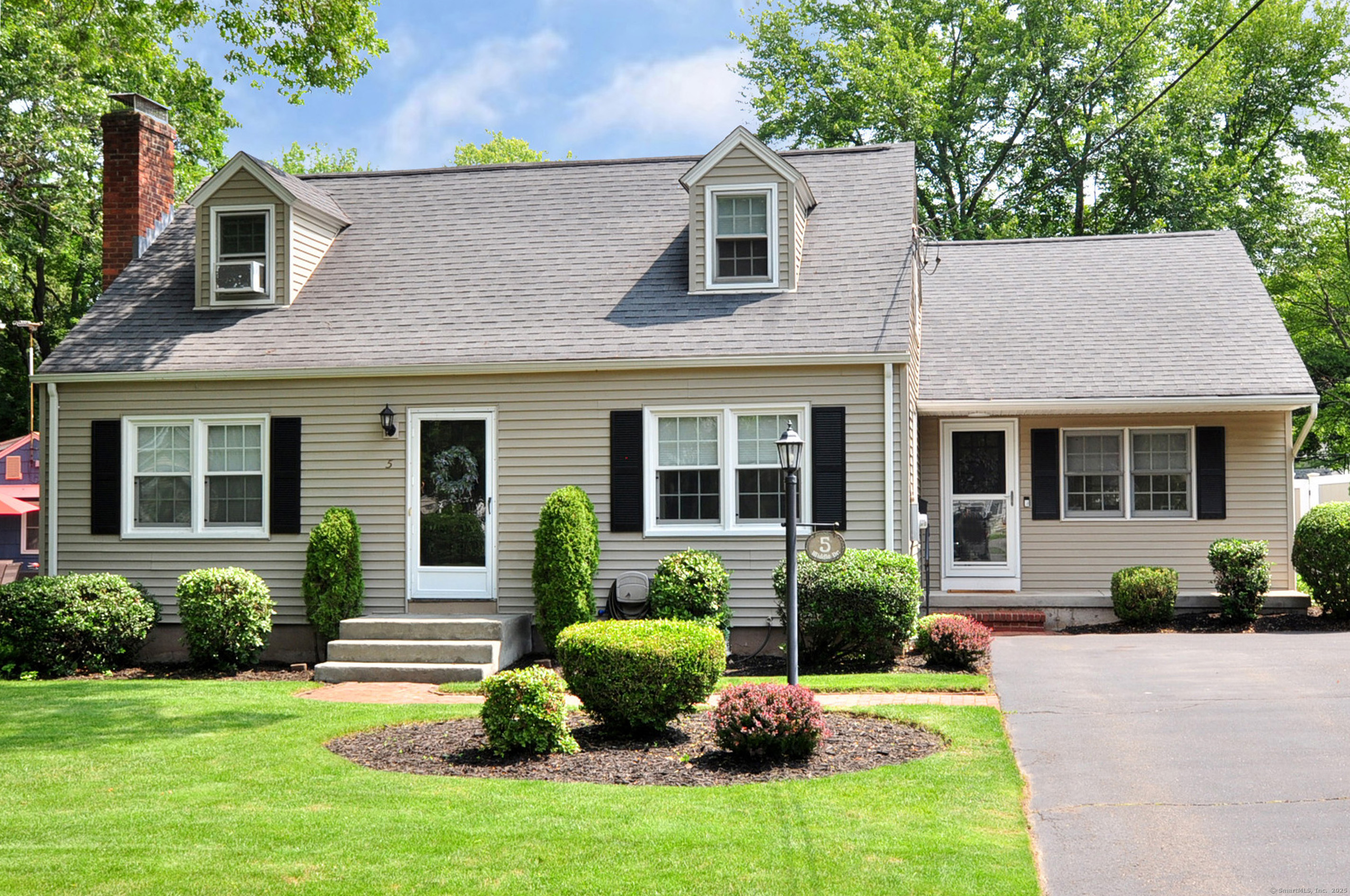 5 Middle Drive