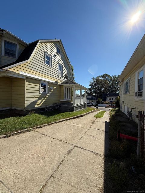 Tiny photo for 498 HAWLEY Avenue #2, Bridgeport, CT 06606 (MLS # 24134458)